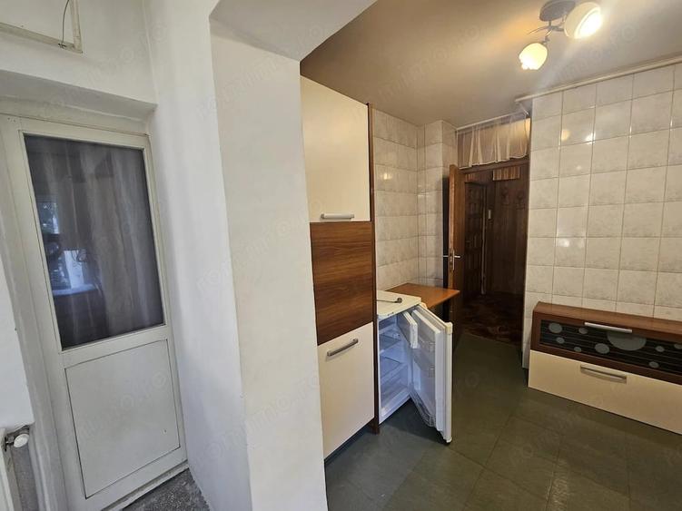 Apartament cu 2 camere decomandat în Eremia
