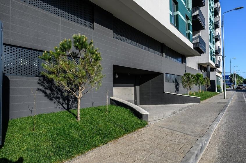 Apartament cu 2 camere decomandat, mobilat în Faleza Nord