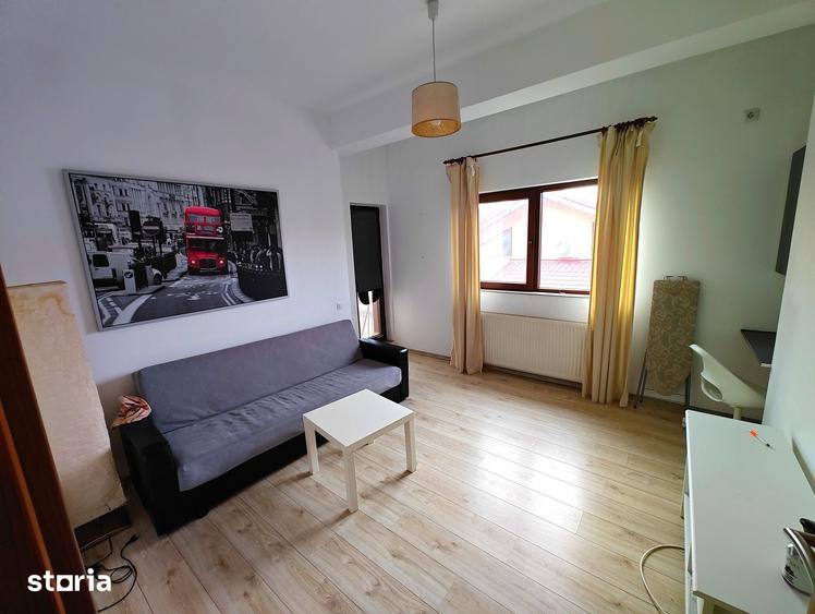 Apartament cu 3 camere, mobilat în Central