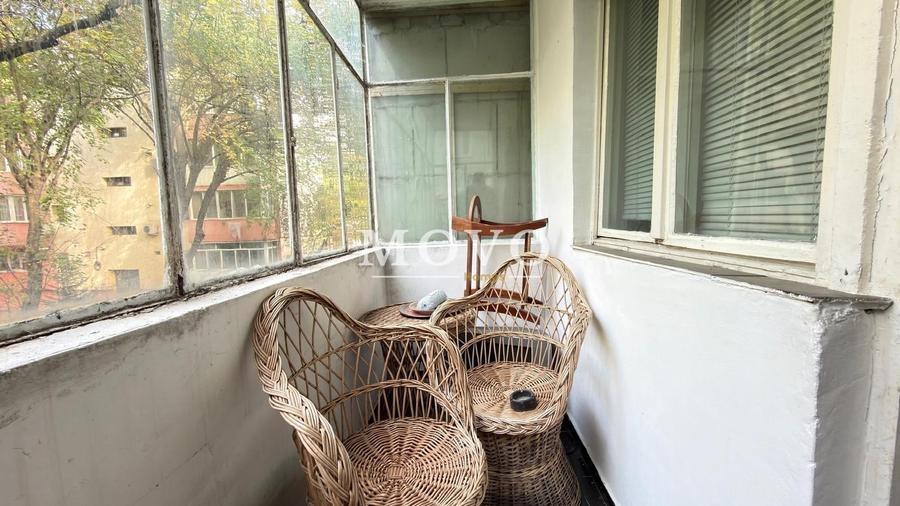 Apartament cu 4 camere decomandat, mobilat în Dâmbovița