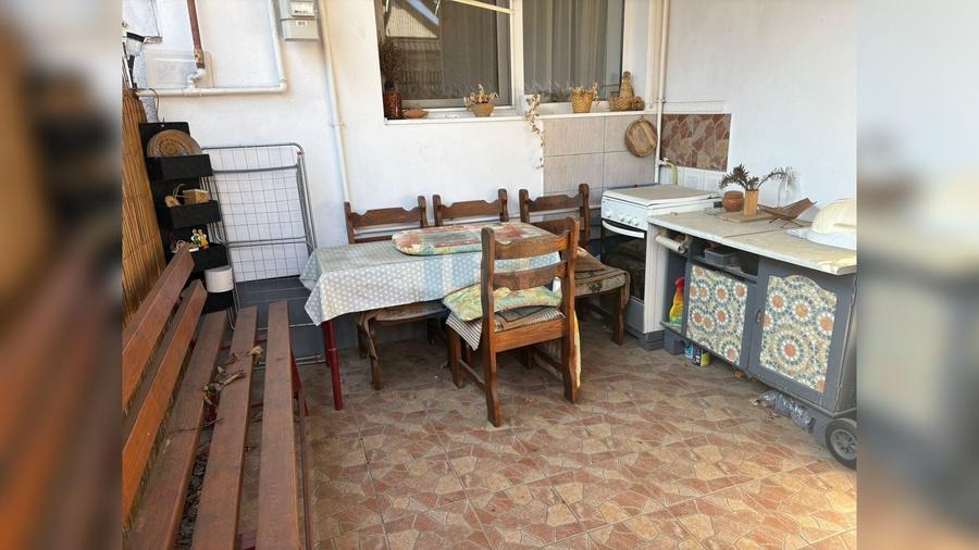 Duplex cu 2 camere cu Canalizare în Sud