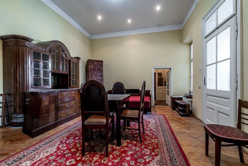 Apartament cu 2 camere semidecomandat în Central