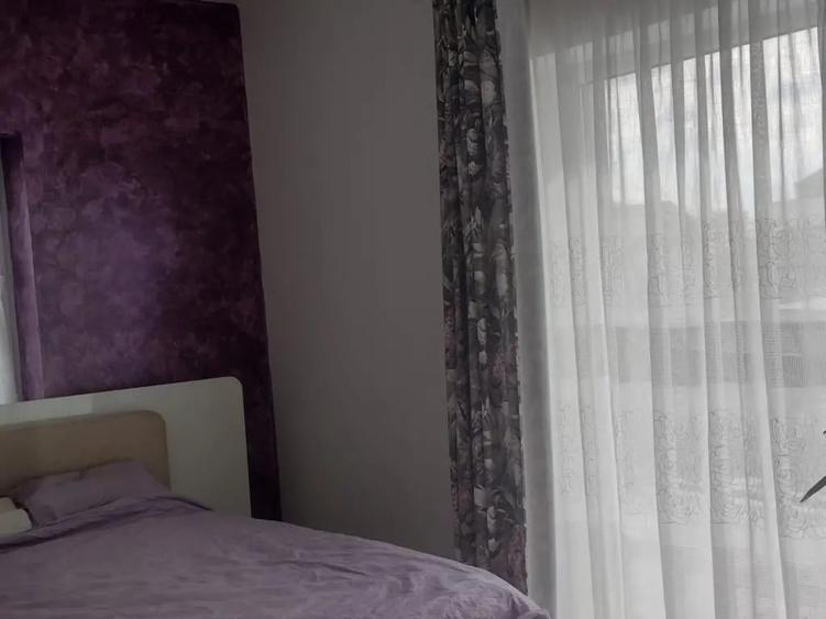 Casă cu 5 camere în Bartolomeu