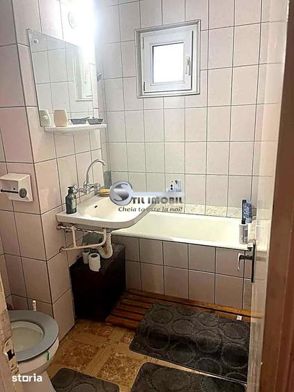 Apartament cu 3 camere decomandat în Dacia