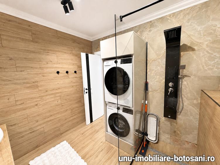 Casă cu 4 camere cu Teren 250 Mp în Periferie