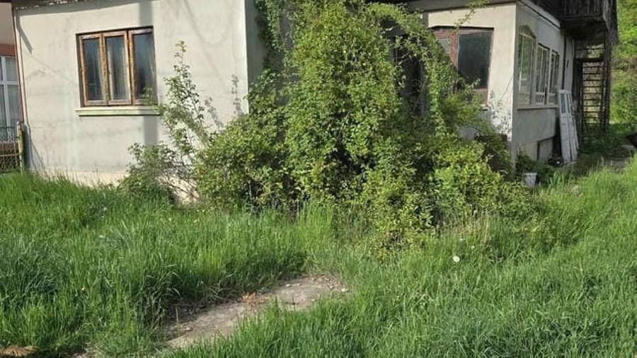 Casă individuală cu 2 camere cu Teren 2000 Mp în Breaza de Jos