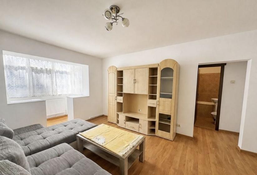 Apartament cu 2 camere semidecomandat în Exterior Vest