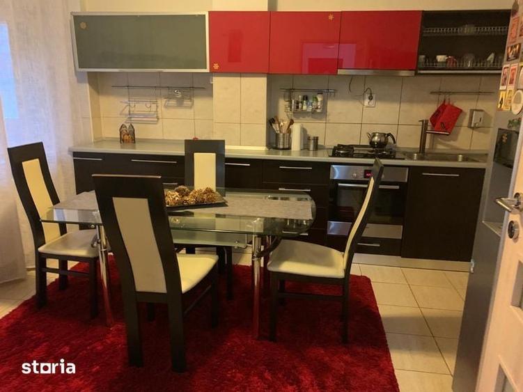 Apartament cu 3 camere decomandat în Babadag