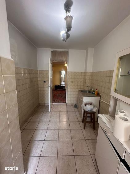 De vanzare apartament 4 camere,2 bai,2balcoane,etj1,zona ultracentrala - 2