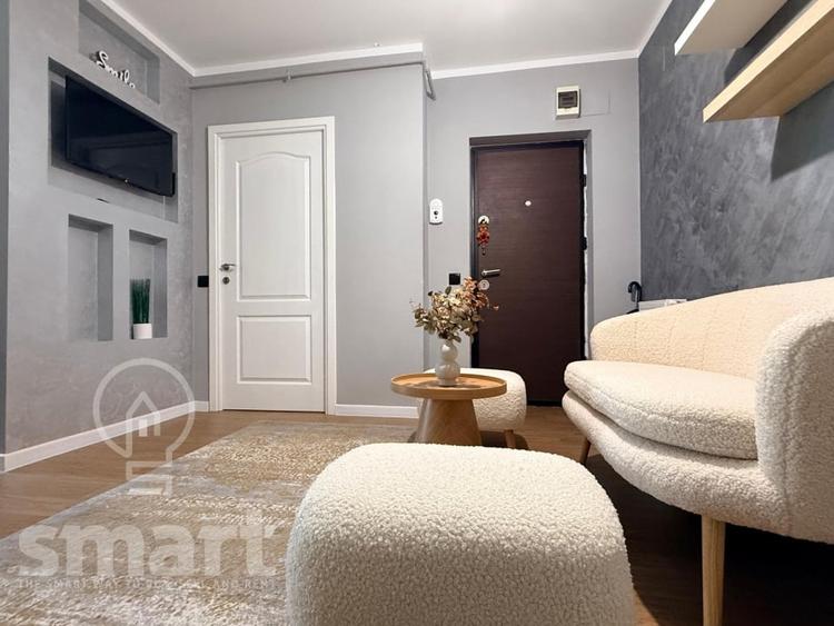 Apartament cu 3 camere decomandat în Florești