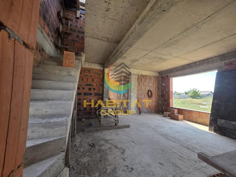 Casă individuală cu 4 camere cu Canalizare în Berceni