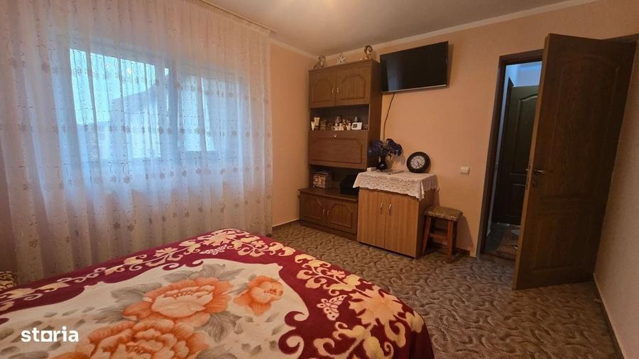 Casă cu 4 camere cu Teren 502 Mp în Galata