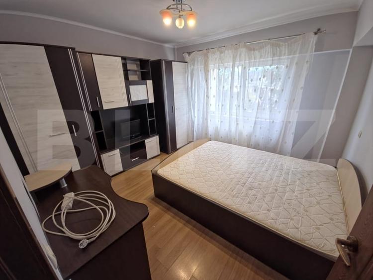 Apartament cu 2 camere decomandat, mobilat în Central