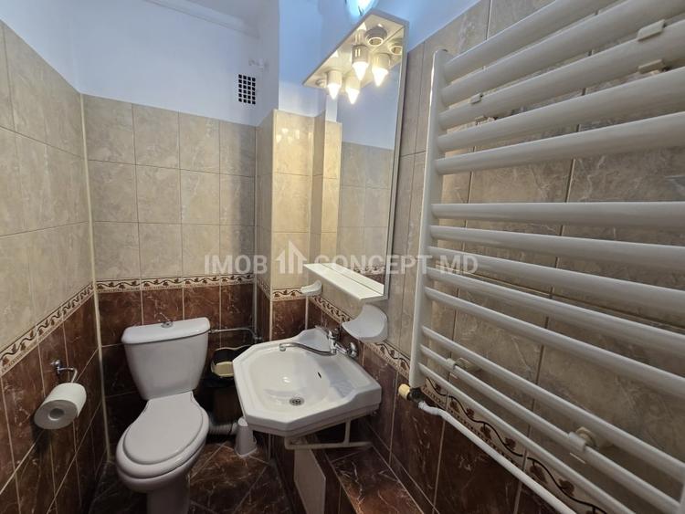 Apartament cu 3 camere decomandat, mobilat în Central