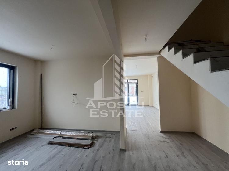 Casă cu 4 camere în Moșnița Nouă