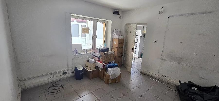 Spațiu comercial, de 40 mp, în Central