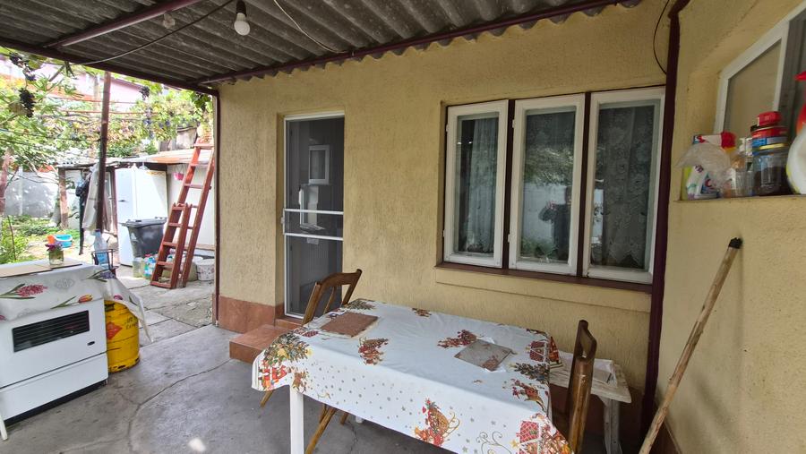 Casă individuală cu 3 camere cu Canalizare în Faleza Nord