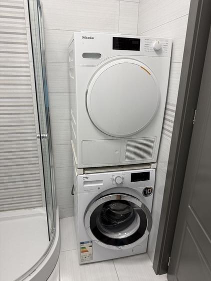 Apartament cu 3 camere semidecomandat în Ultracentral
