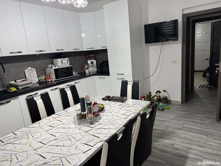 Casă cu Teren 360 Mp în Ceardac