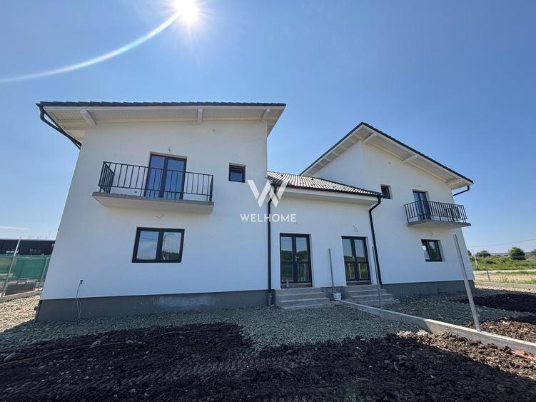 Duplex cu 4 camere cu Canalizare în Mohu