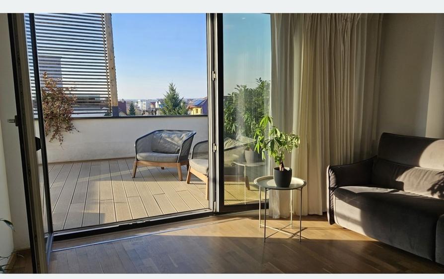 Apartament cu 3 camere decomandat în Pipera
