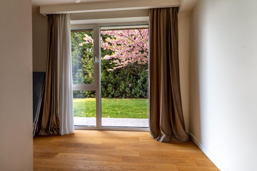 Apartament cu 3 camere decomandat, mobilat în Gruia