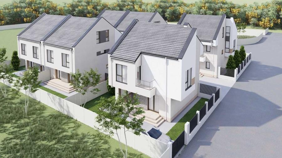 Casă cu 4 camere cu Teren 1600 Mp în Central