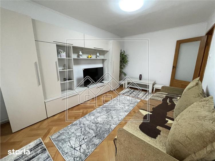 Apartament cu 3 camere în Sud