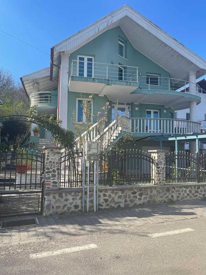 Casă cu 4 camere în Copăcelu
