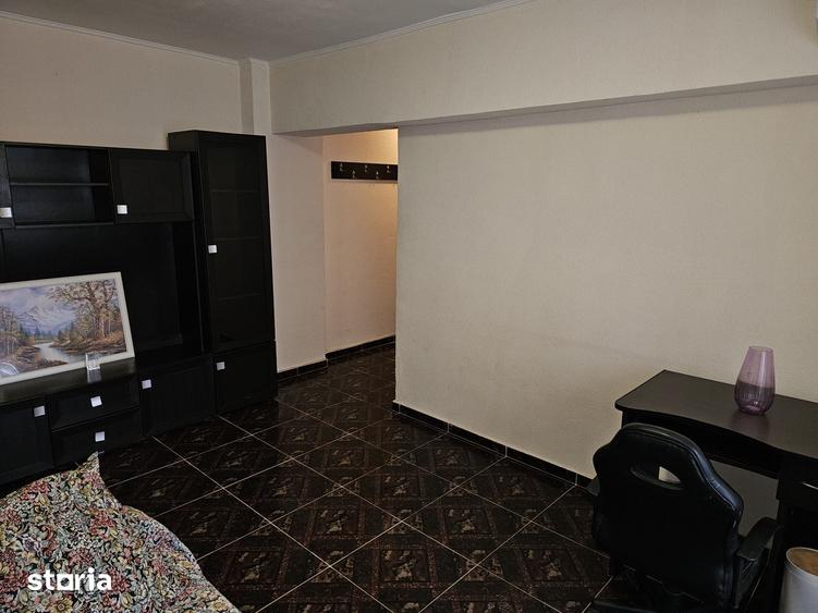 Apartament cu 3 camere în Tudor Vladimirescu