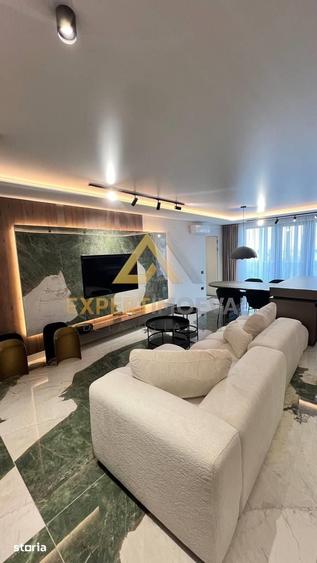 Apartament cu 3 camere în Traian