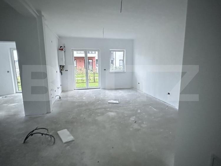 Apartament cu 3 camere decomandat în Careiului