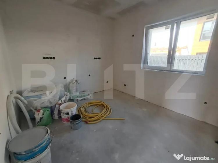 Casă cu 5 camere cu Teren 250 Mp în Central