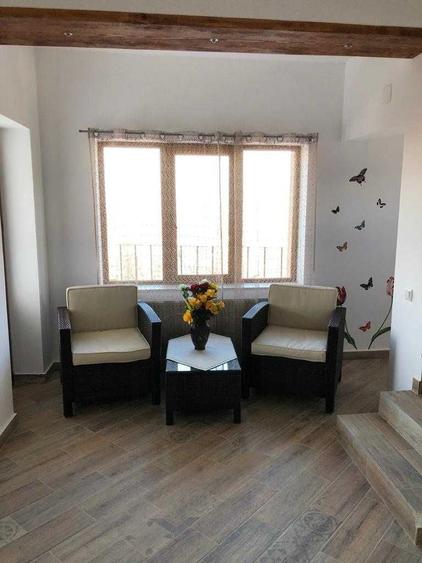 Casă cu 4 camere în Central