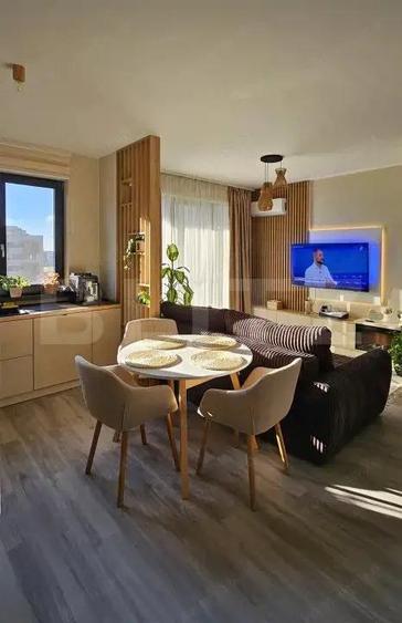 Apartament cu 3 camere decomandat în Torontalului