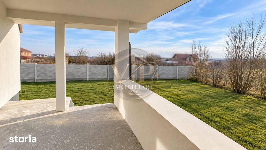 Casă cu 4 camere cu Teren 370 Mp în Cetate