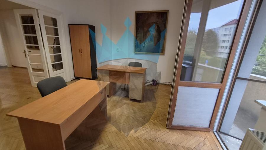 Birou, de 72.360000610352 mp, în Calea Călărașilor