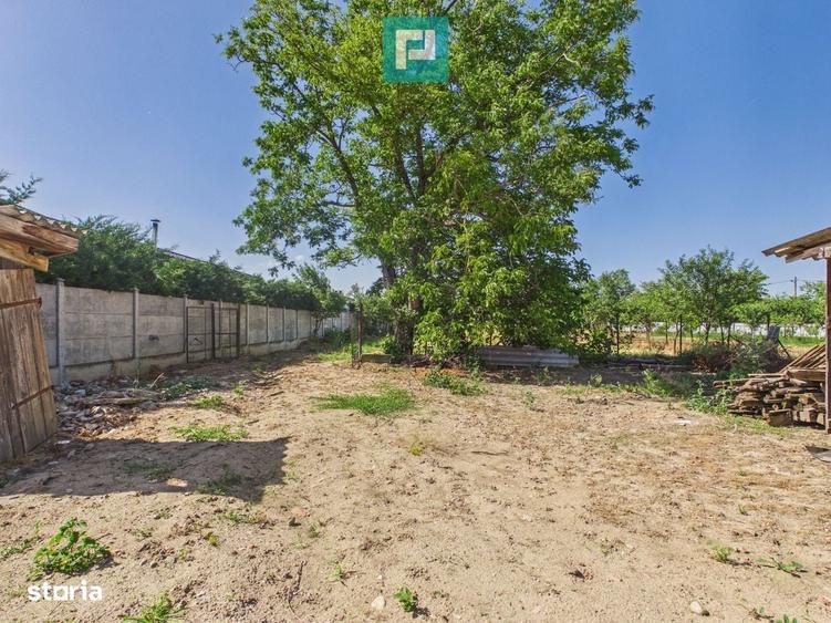 Casă cu 3 camere cu Teren 2233 Mp în Girișu de Criș