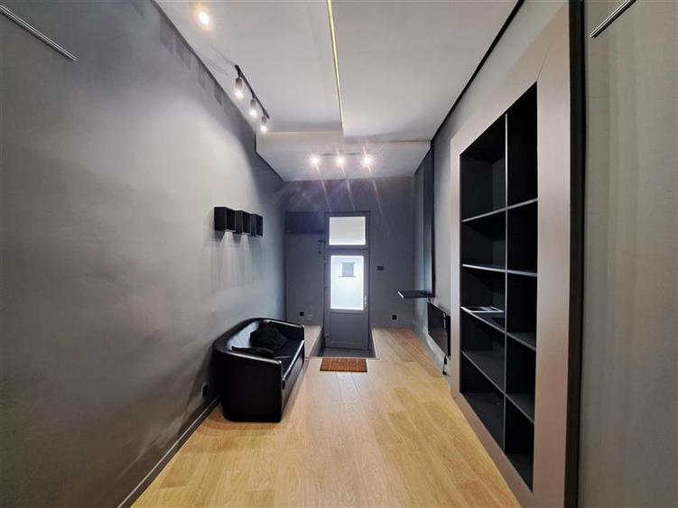 Spațiu comercial, de 30 mp, în Ultracentral
