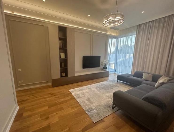 Apartament cu 4 camere decomandat, mobilat în 13 Septembrie