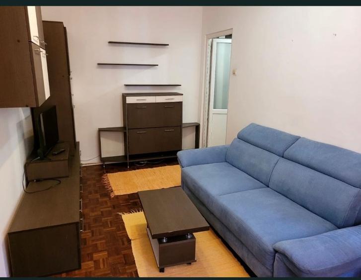 Apartament cu 2 camere semidecomandat, mobilat în Valea Rosie