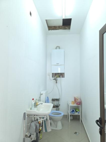 Spațiu comercial, de 210 mp, în Central