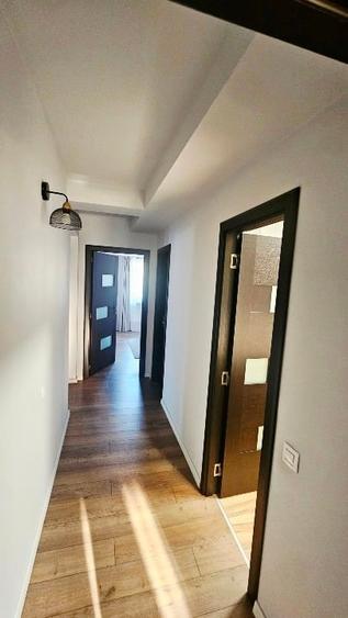 Apartament cu 4 camere decomandat, mobilat în Zăvoi