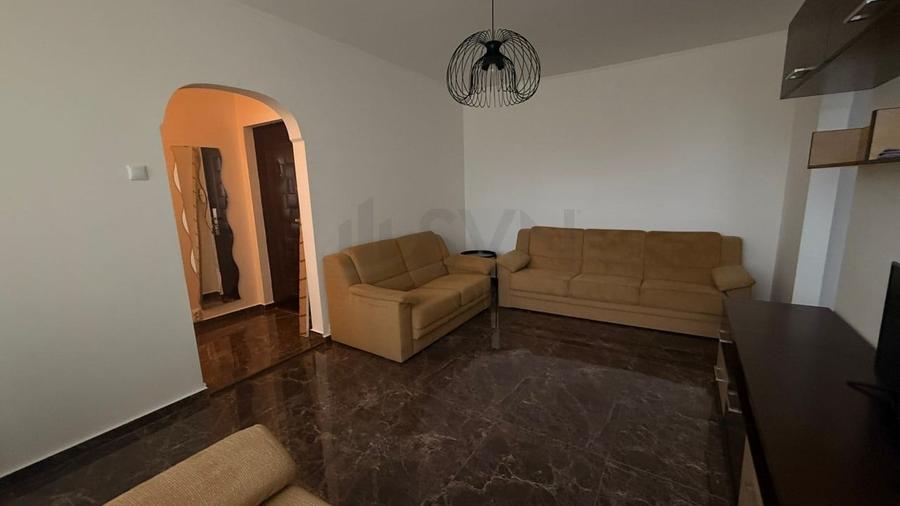 Apartament cu 2 camere semidecomandat, mobilat în 1 Mai