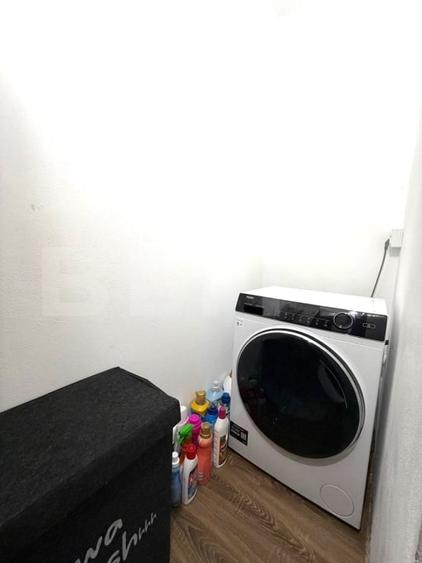 Apartament cu 3 camere semidecomandat, mobilat în Semicentral