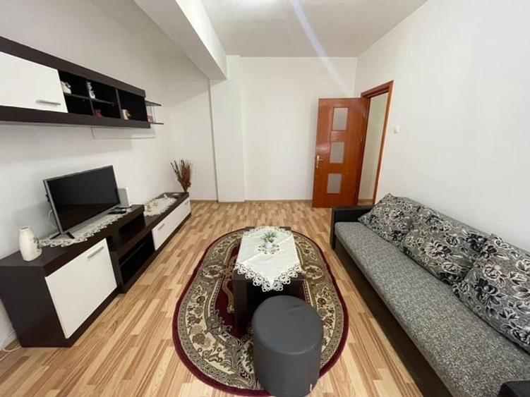 Apartament cu 2 camere decomandat în Babadag