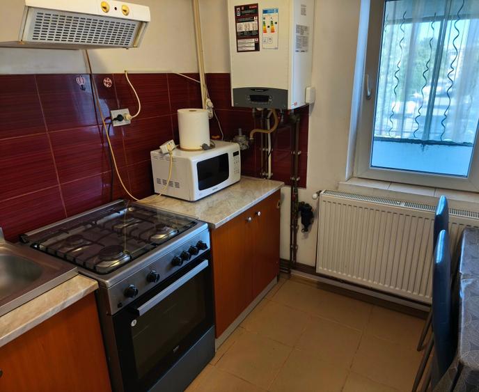 Apartament cu 2 camere decomandat în 1 Mai