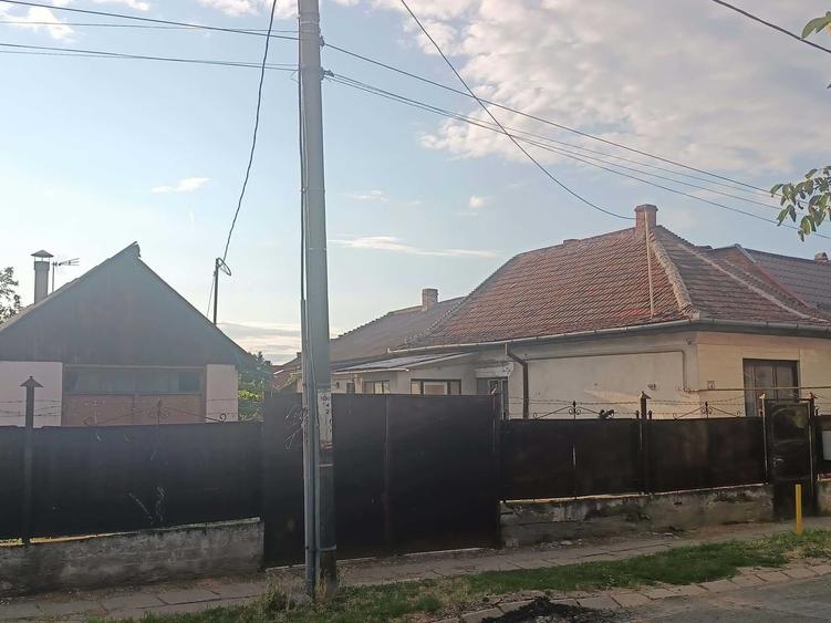 Vand casa in Satu Mare zona Magnoliei - 1