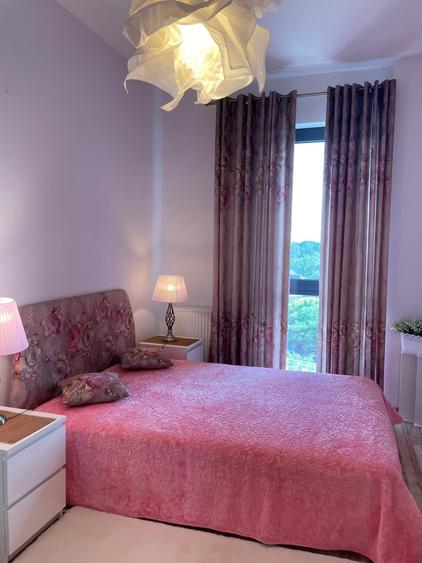 Apartament cu 2 camere decomandat, mobilat în Parcul Carol