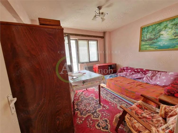 Apartament cu 4 camere decomandat în Bistrița Lac